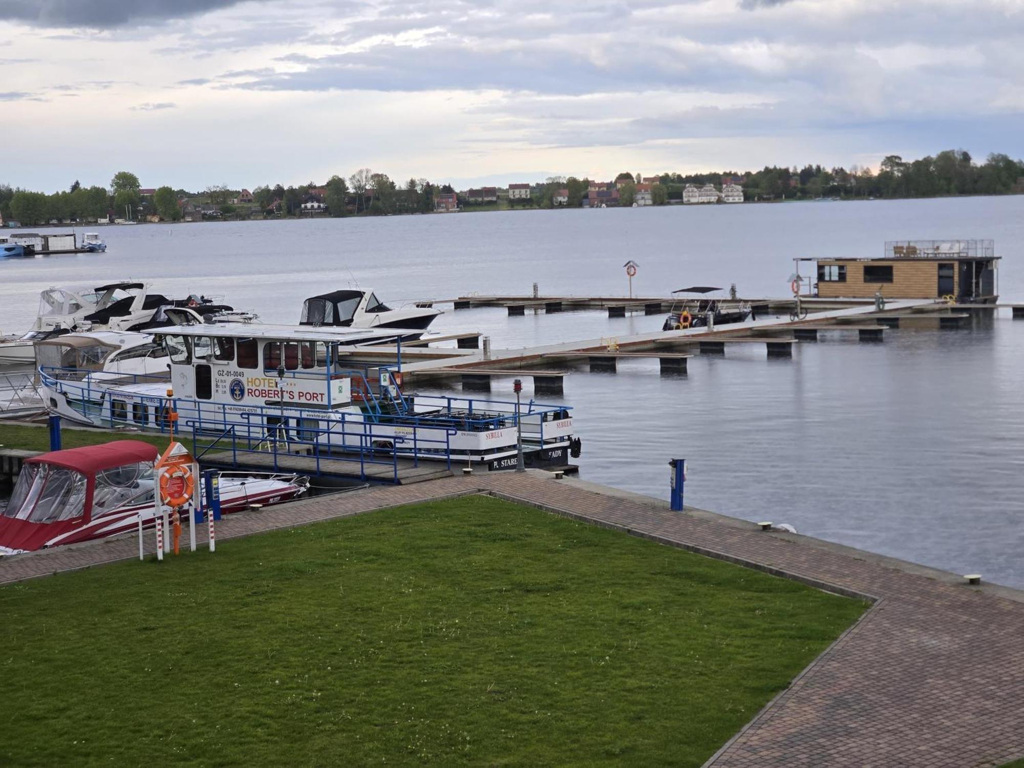 Domek Na Wodzie - Houseboat -Sauna, Taras Na Dachu, Dwie Sypialnie Mikołajki 외부 사진